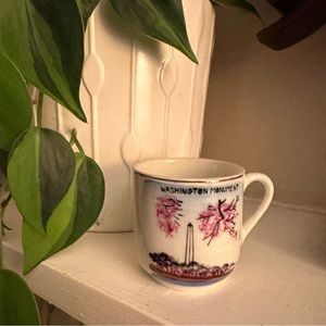 Hand-Painted Washington Monument Teacup - Vintage Souvenir